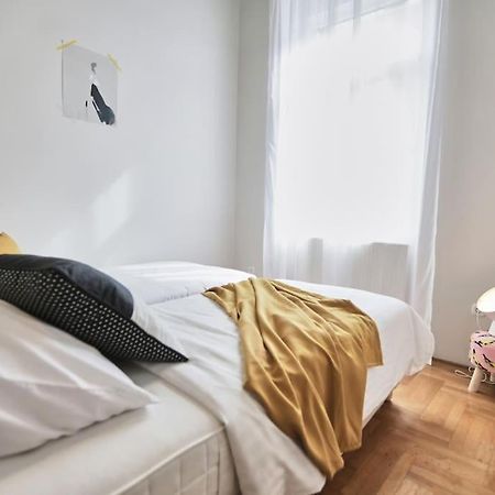 Unwind In Style W Sauna Dsgn 2Br Home Budapešť Exteriér fotografie
