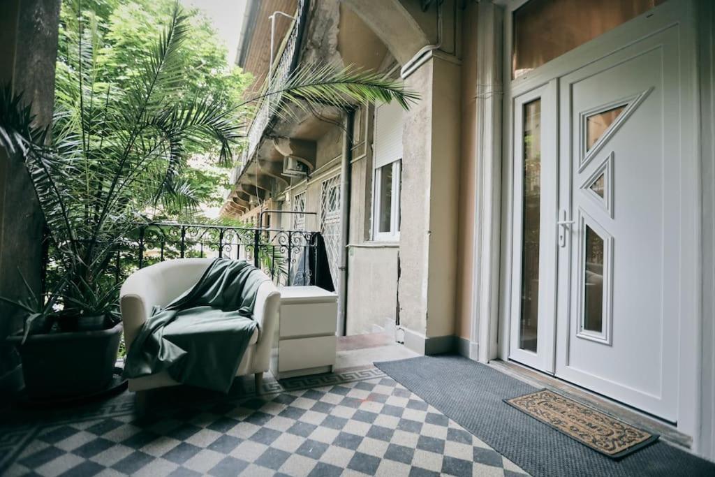 Unwind In Style W Sauna Dsgn 2Br Home Budapešť Exteriér fotografie