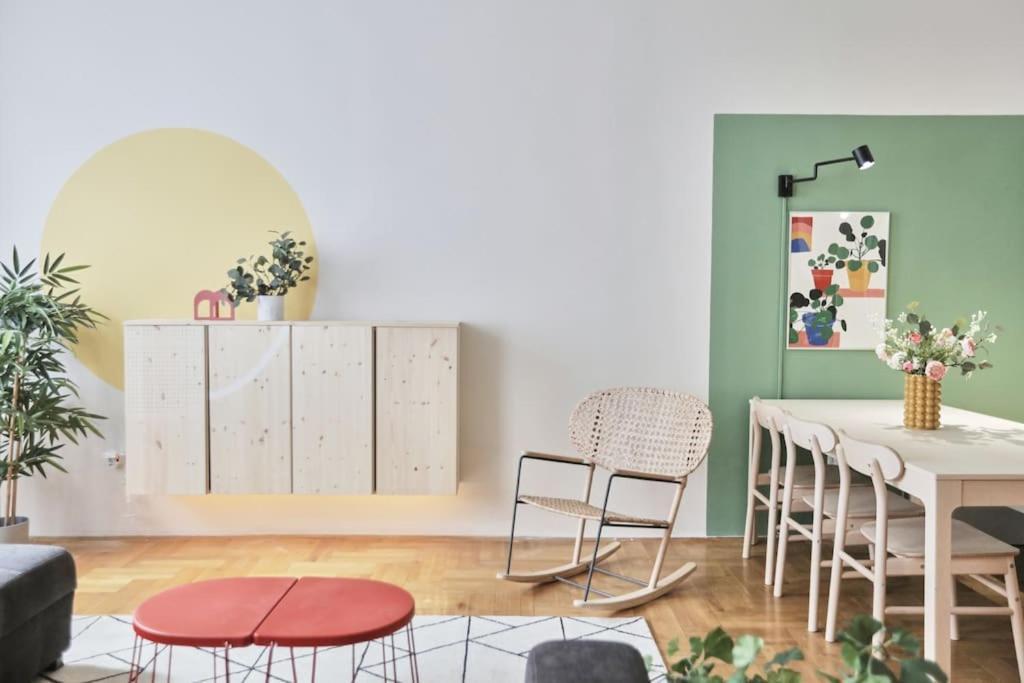 Unwind In Style W Sauna Dsgn 2Br Home Budapešť Exteriér fotografie
