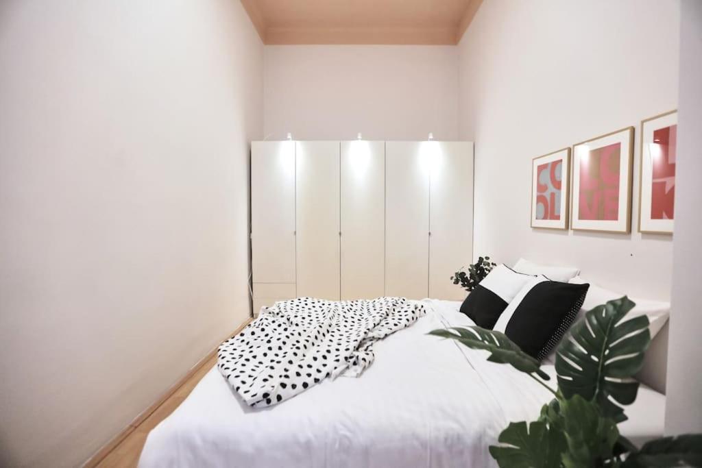 Unwind In Style W Sauna Dsgn 2Br Home Budapešť Exteriér fotografie
